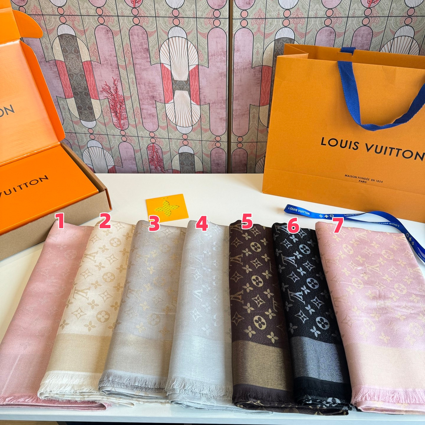 LV scarf 140x140cm