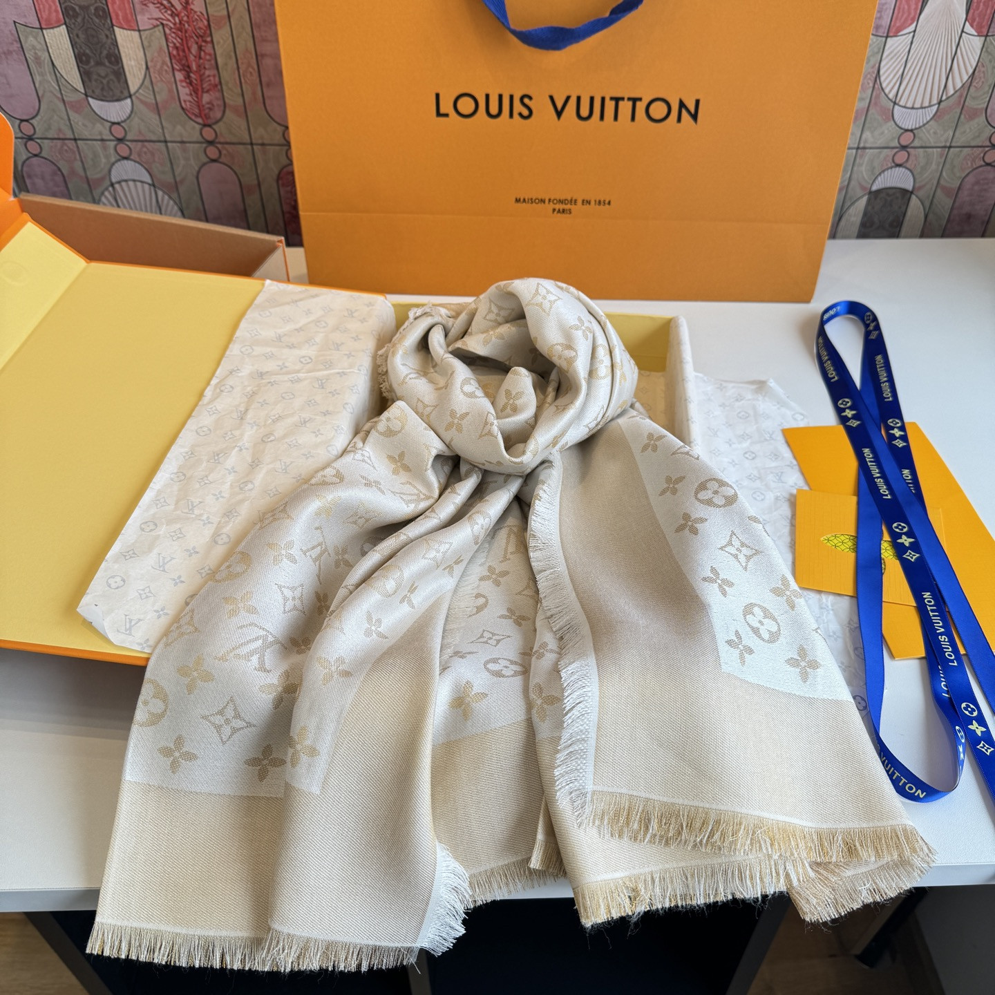 LV scarf 140x140cm