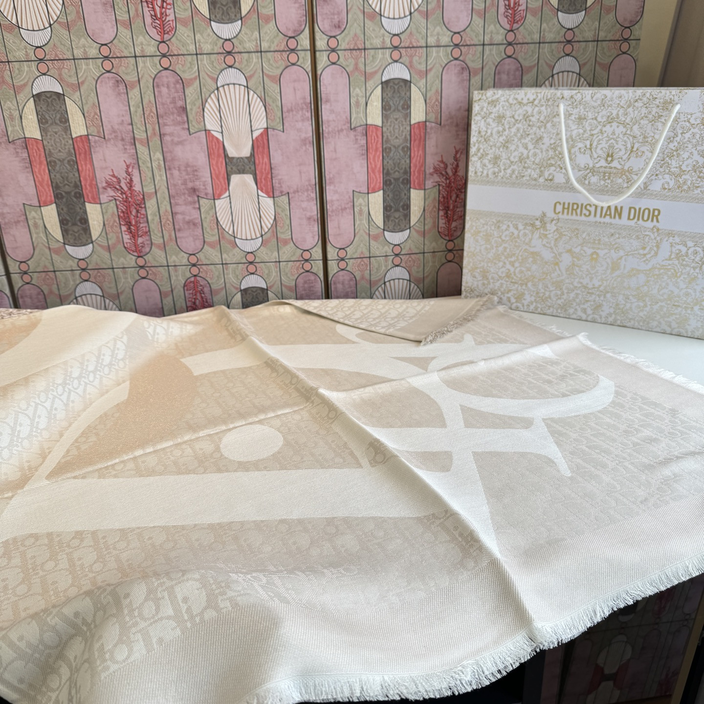 D10r shawl 140x140cm