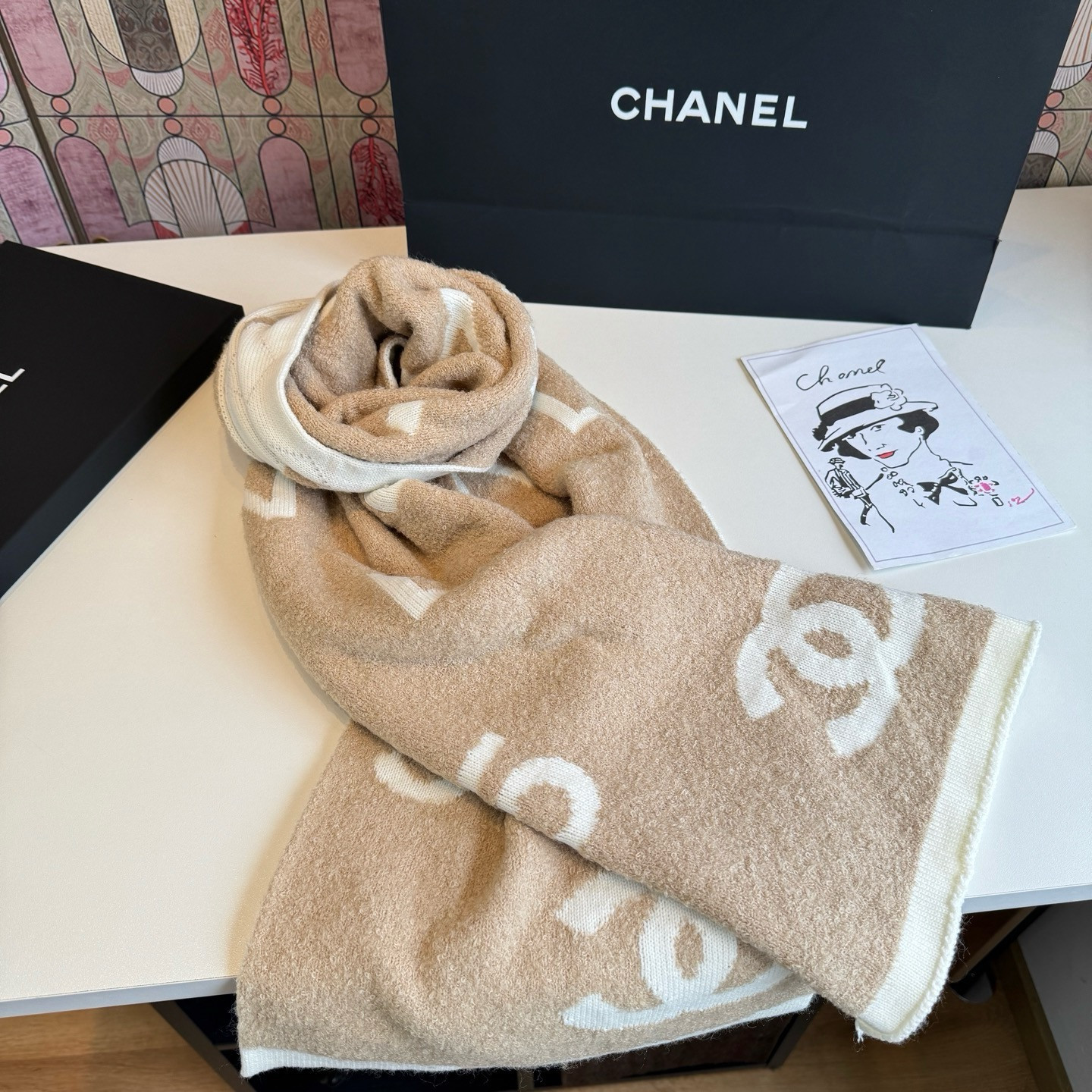 Ch**el scarf 180x30cm 10% Cashmere 90% Wool