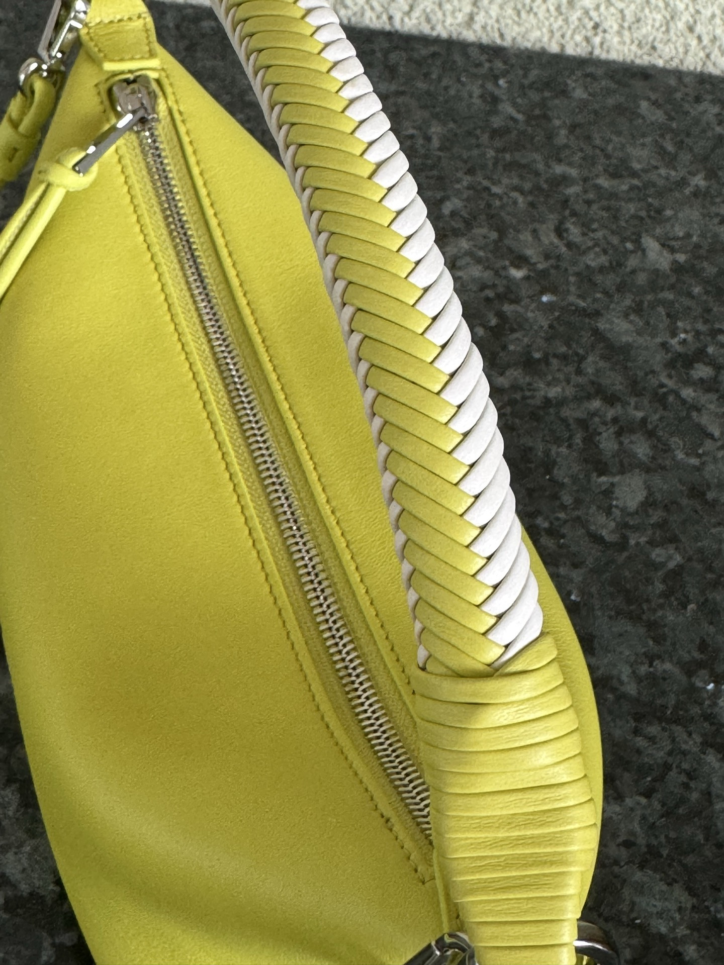 L0ew* Cala Mini Bag in Mellow Nappa Lambskin 13x26x10cm