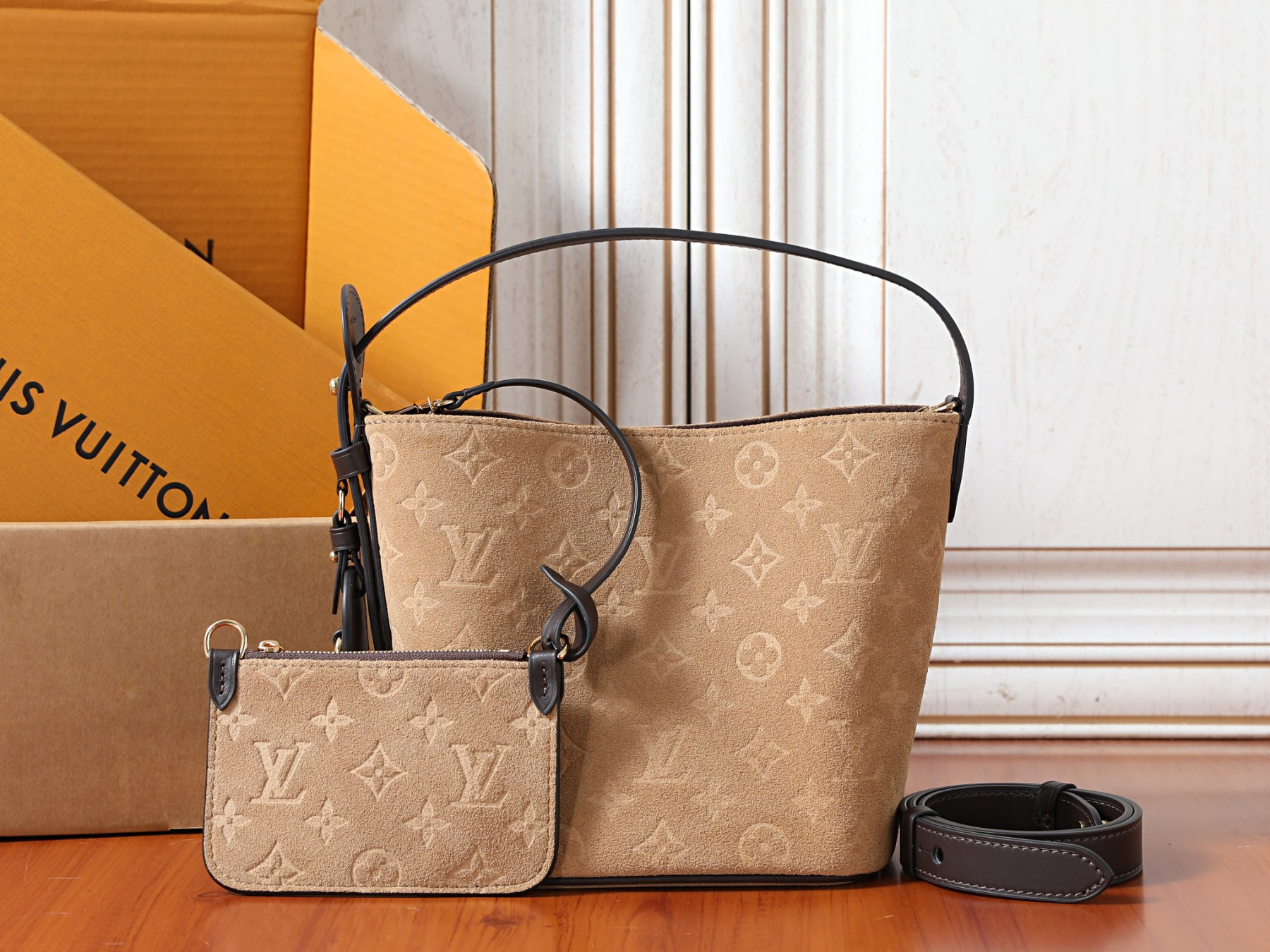 LV All in BB M29834 16 x 18 x 12 cm